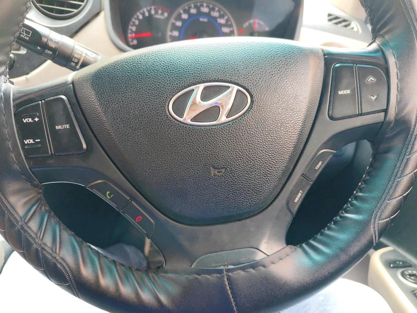 2015 Hyundai Grand i10 ASTA AT 1.2 KAPPA VTVT, Petrol, Automatic, 77,526 km, interior