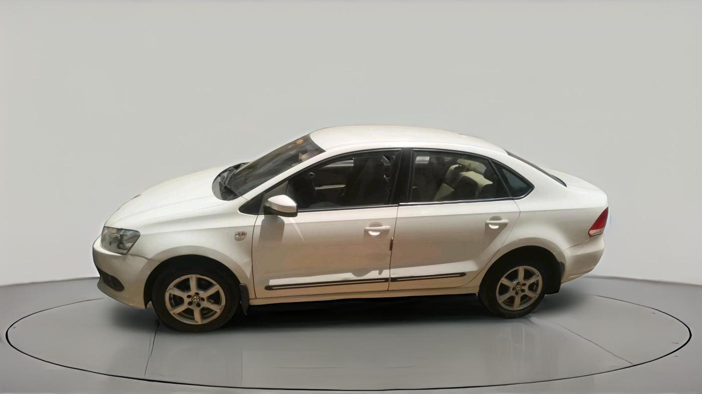 2013 Volkswagen Vento HIGHLINE DIESEL 1.6, Diesel, Manual, 1,71,413 km, exterior