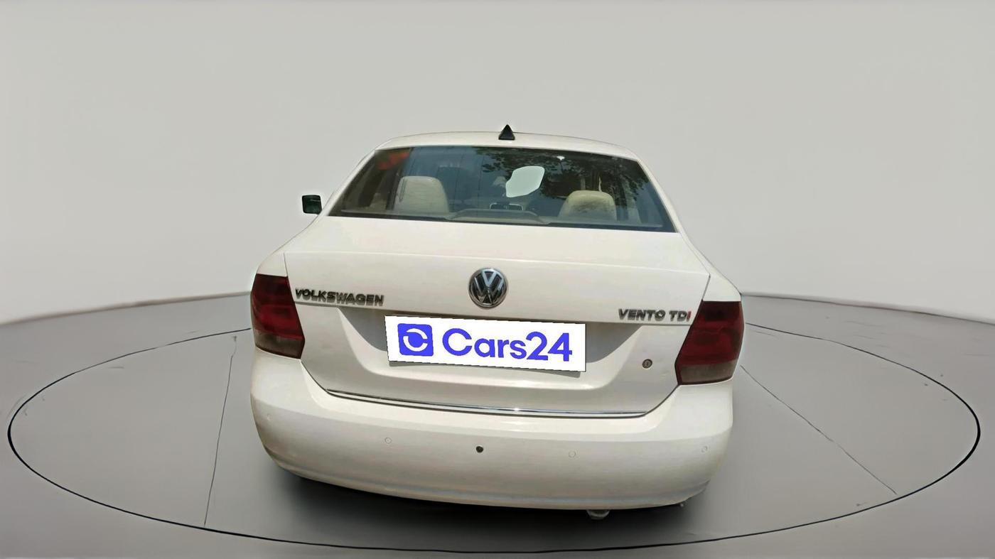 2013 Volkswagen Vento HIGHLINE DIESEL 1.6, Diesel, Manual, 1,71,413 km, exterior