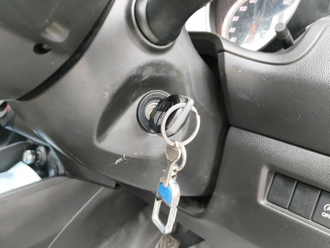2021 Maruti Swift VXI, Petrol, Manual, 57,426 km, interior