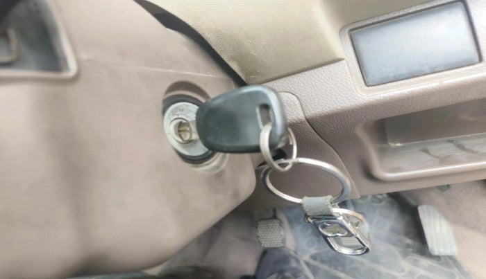 2010 Maruti Zen Estilo LXI, Petrol, Manual, 59,970 km, interior