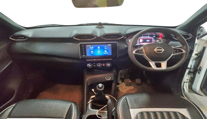 2025 Nissan MAGNITE N-Connecta B4D 1.0 Petrol MT, Petrol, Manual, 14,615 km, interior