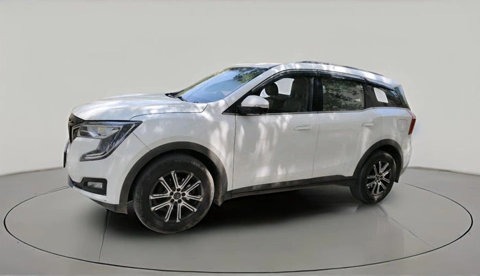 2022 Mahindra XUV700 AX 7 LUXURY D AT 7 STR, Diesel, Automatic, 1,06,124 km, exterior
