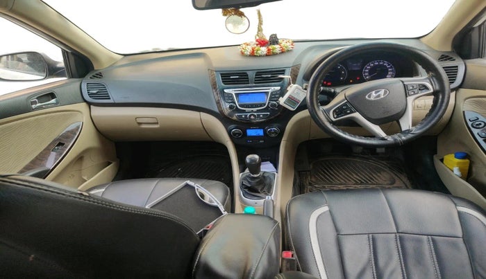 2013 Hyundai Verna FLUIDIC 1.6 CRDI SX, Diesel, Manual, 76,207 km, interior