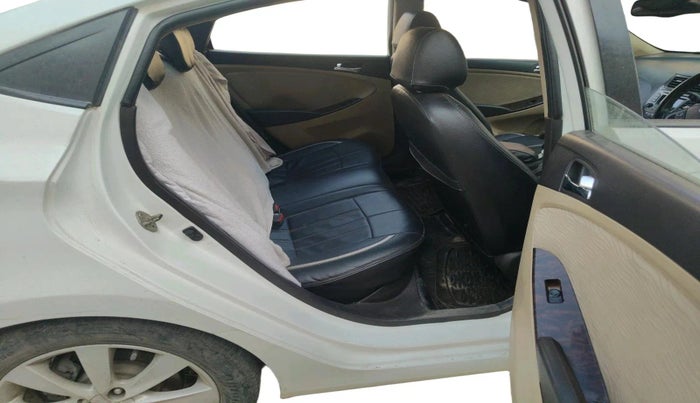2013 Hyundai Verna FLUIDIC 1.6 CRDI SX, Diesel, Manual, 76,207 km, interior