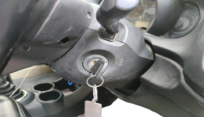 2014 Honda Amaze 1.2L I-VTEC S, CNG, Manual, 2,15,531 km, interior