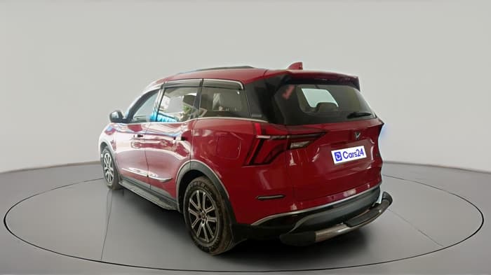 2022 Mahindra XUV700 AX 7 LUXURY D AT 7 STR, Diesel, Automatic, 64,901 km, exterior