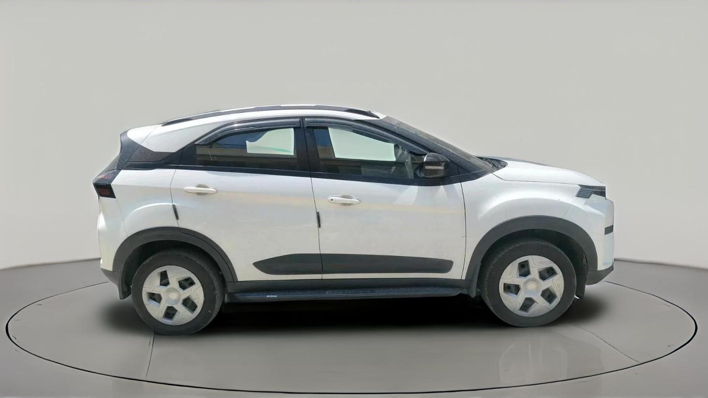 2025 Tata NEXON Pure Plus 1.2 iCNG 6MT, CNG, Manual, 19,142 km, exterior