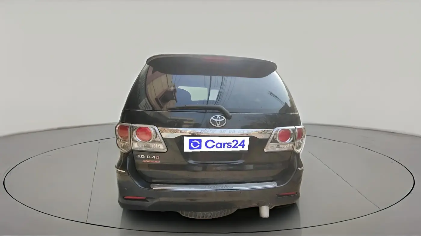 2012 Toyota Fortuner 3.0 4X2 AT, Diesel, Automatic, 1,44,759 km, exterior