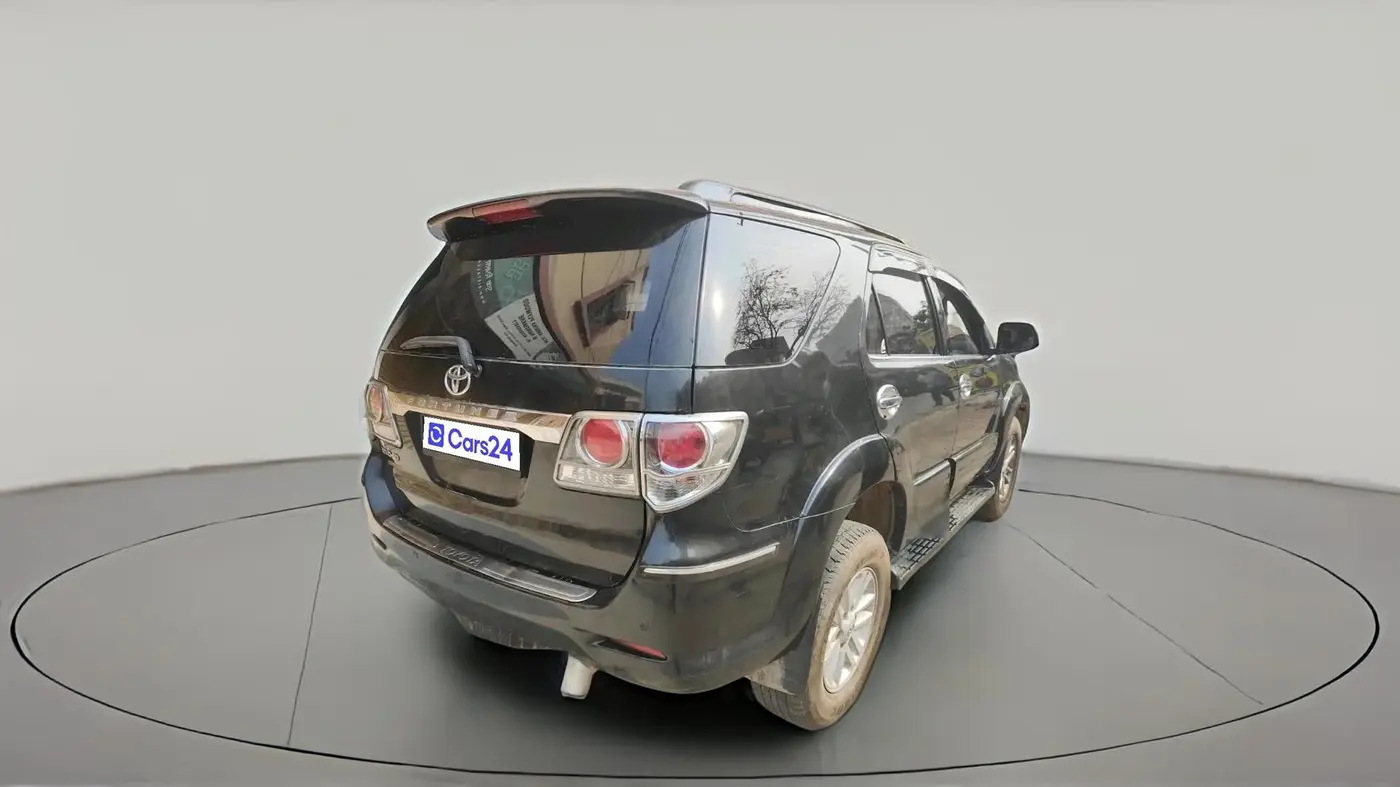 2012 Toyota Fortuner 3.0 4X2 AT, Diesel, Automatic, 1,44,759 km, exterior