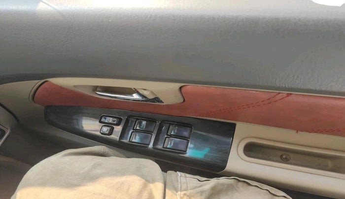 2012 Toyota Fortuner 3.0 4X2 AT, Diesel, Automatic, 1,44,759 km, interior