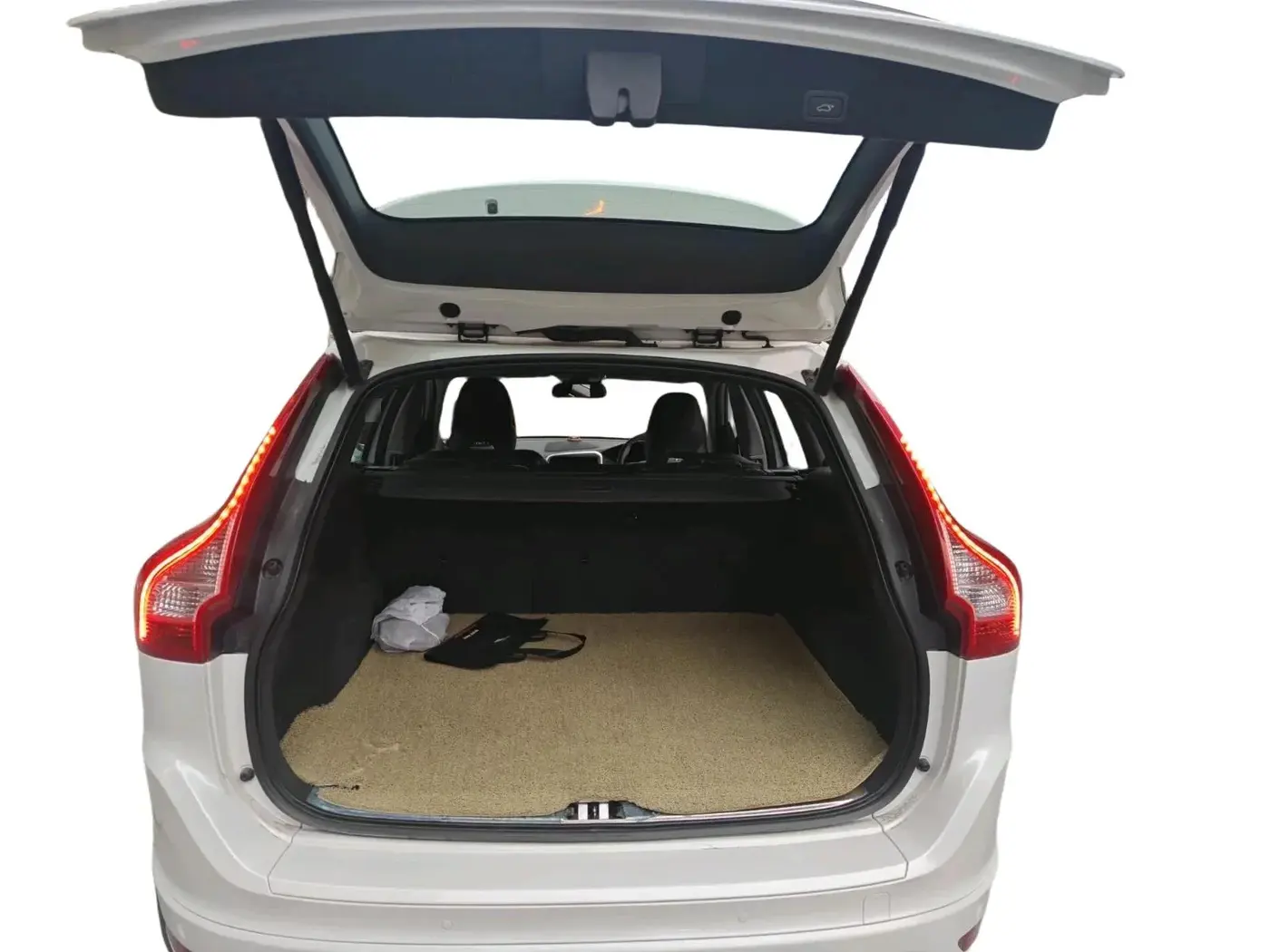 2014 Volvo XC 60 D5 SUMMUM, Diesel, Automatic, 89,542 km, exterior