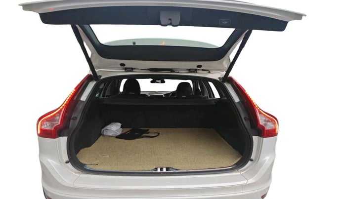 2014 Volvo XC 60 D5 SUMMUM, Diesel, Automatic, 89,542 km, exterior