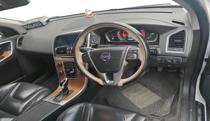 2014 Volvo XC 60 D5 SUMMUM, Diesel, Automatic, 89,542 km, interior