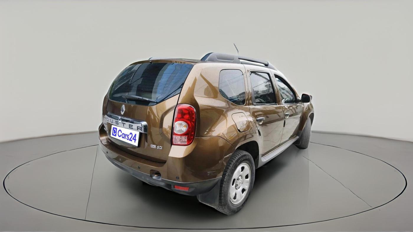 2014 Renault Duster 85 PS RXL DIESEL, Diesel, Manual, 1,24,385 km, exterior