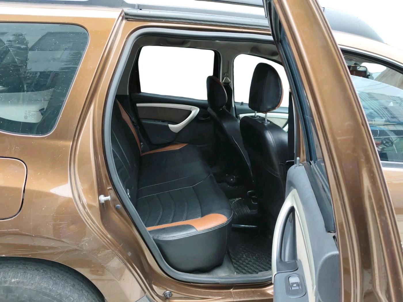 2014 Renault Duster 85 PS RXL DIESEL, Diesel, Manual, 1,24,385 km, interior