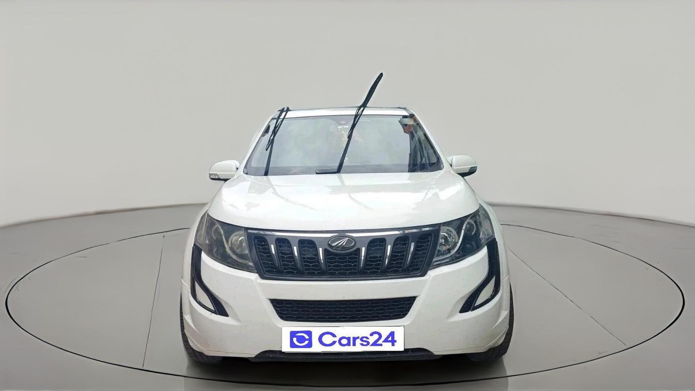 2017 Mahindra XUV500 W4, Diesel, Manual, 1,38,188 km, exterior