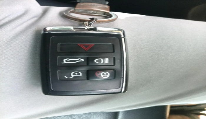 2018 Landrover Range Rover Sport SE 3.0 DIESEL, Diesel, Automatic, 1,07,099 km, interior