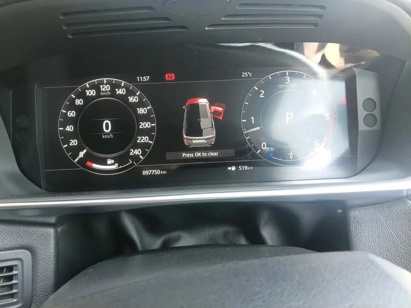 2018 Landrover Range Rover Sport SE 3.0 DIESEL, Diesel, Automatic, 1,07,099 km, interior