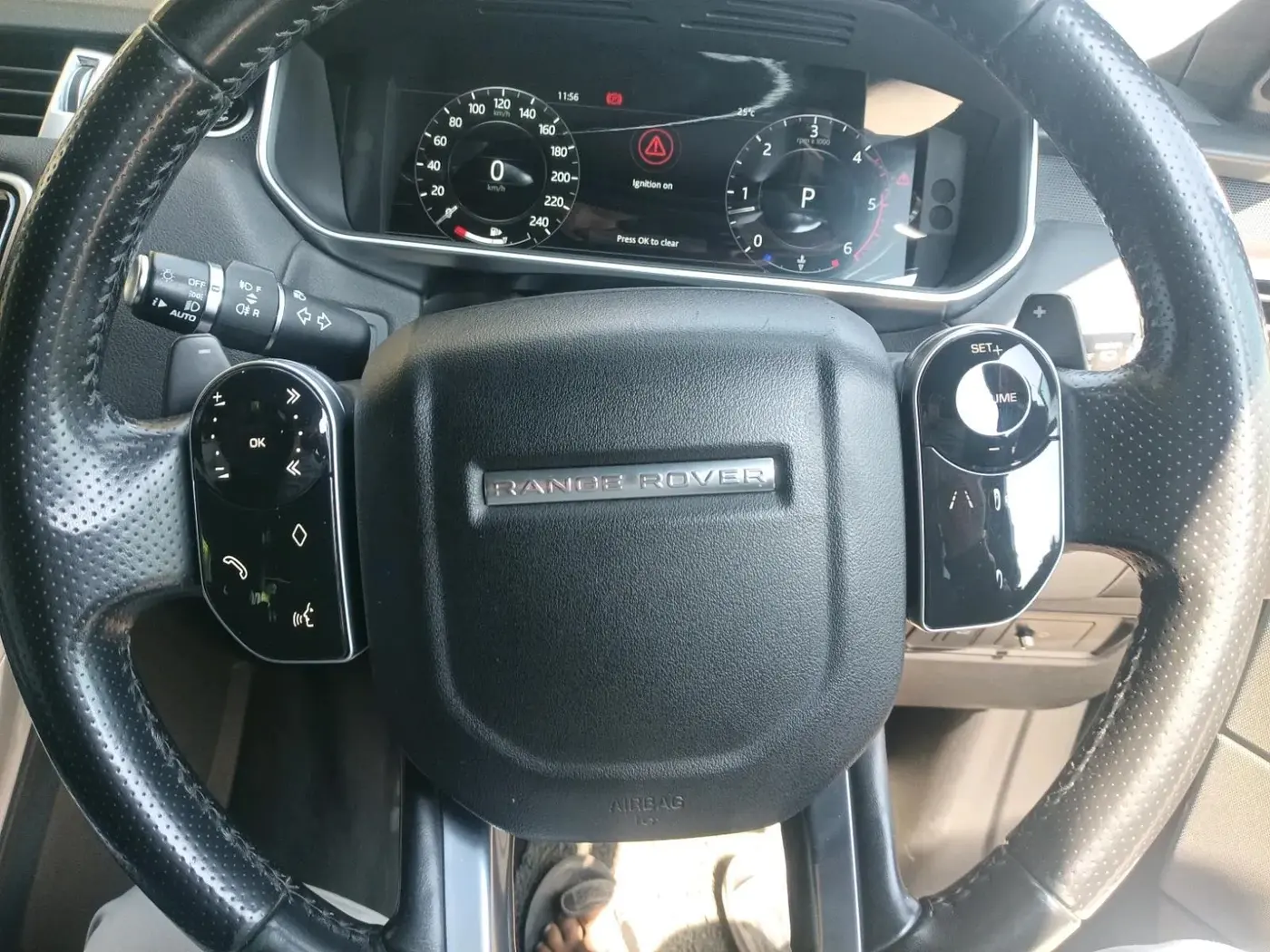 2018 Landrover Range Rover Sport SE 3.0 DIESEL, Diesel, Automatic, 1,07,099 km, interior