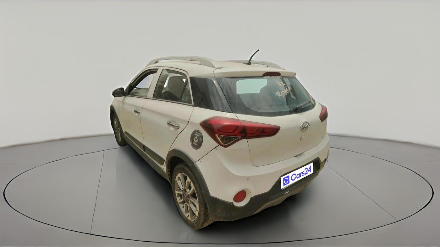 2016 Hyundai i20 Active 1.2 SX, Petrol, Manual, 1,07,684 km, exterior