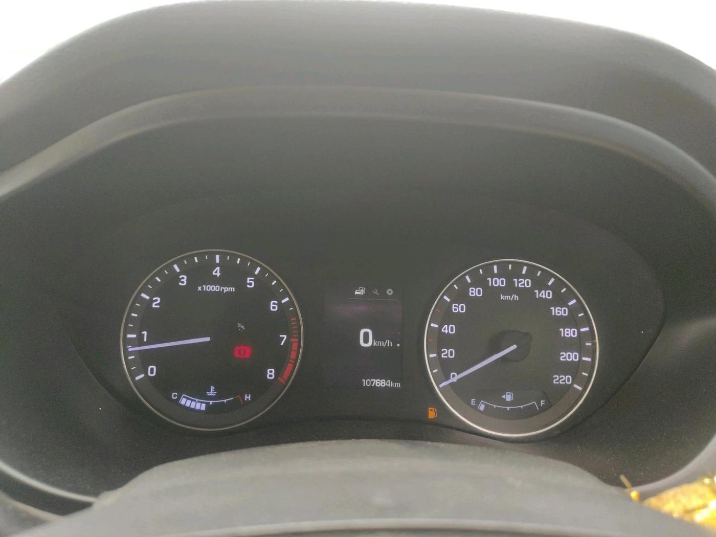 2016 Hyundai i20 Active 1.2 SX, Petrol, Manual, 1,07,684 km, interior