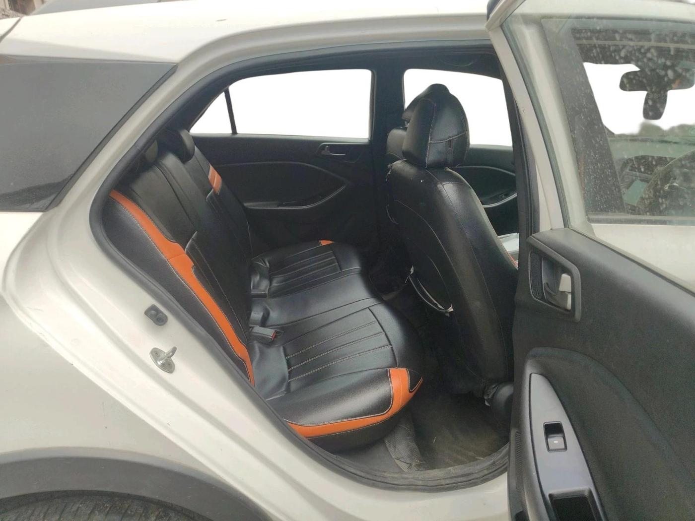 2016 Hyundai i20 Active 1.2 SX, Petrol, Manual, 1,07,684 km, interior