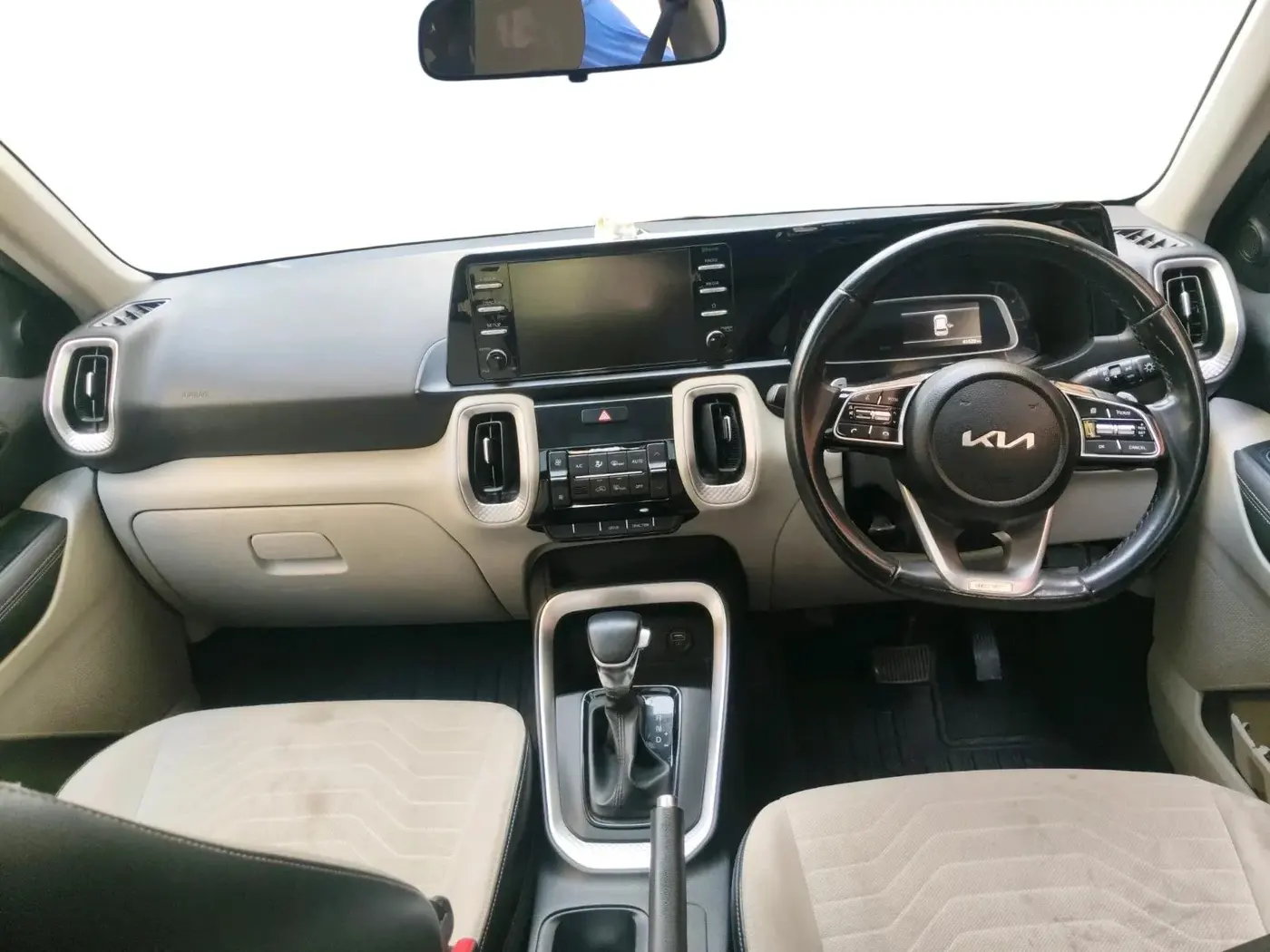 2022 KIA SONET HTX 1.0 DCT, Petrol, Automatic, 41,628 km, interior