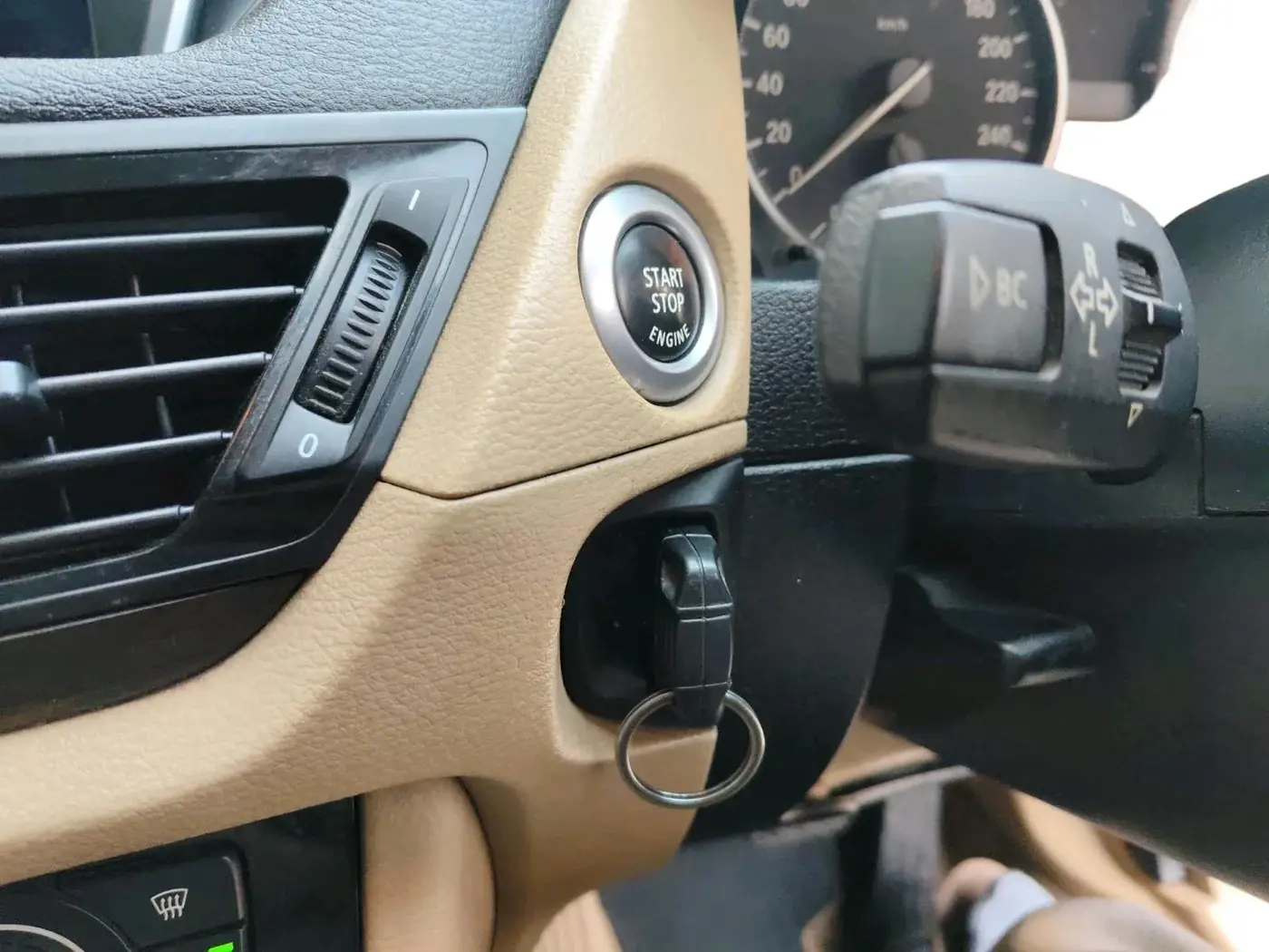 2014 BMW X1 SDRIVE 20D, Diesel, Automatic, 90,030 km, interior