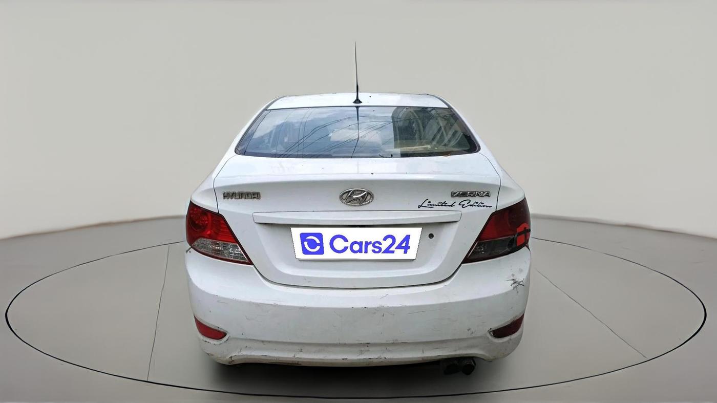 2012 Hyundai Verna FLUIDIC 1.4 CRDI, Diesel, Manual, 2,00,063 km, exterior