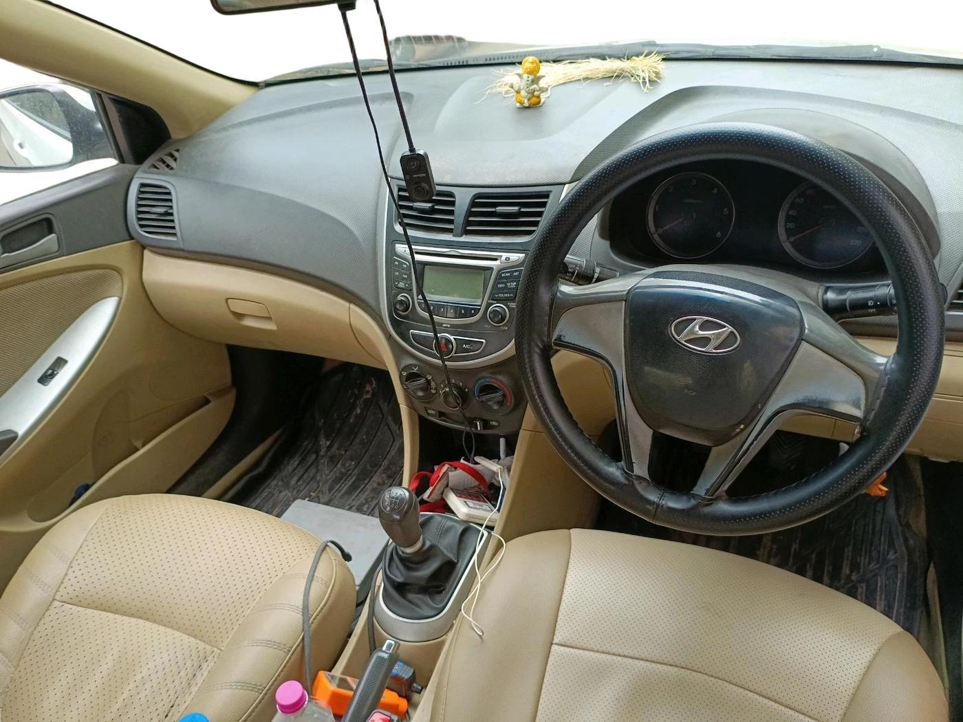 2012 Hyundai Verna FLUIDIC 1.4 CRDI, Diesel, Manual, 2,00,063 km, interior