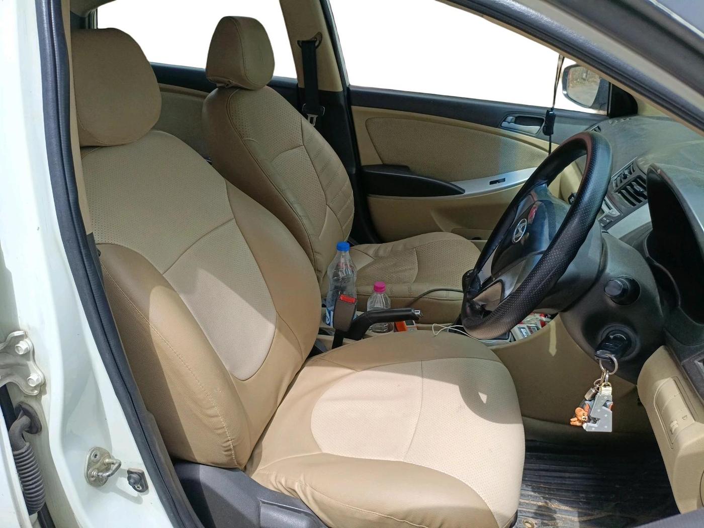 2012 Hyundai Verna FLUIDIC 1.4 CRDI, Diesel, Manual, 2,00,063 km, interior