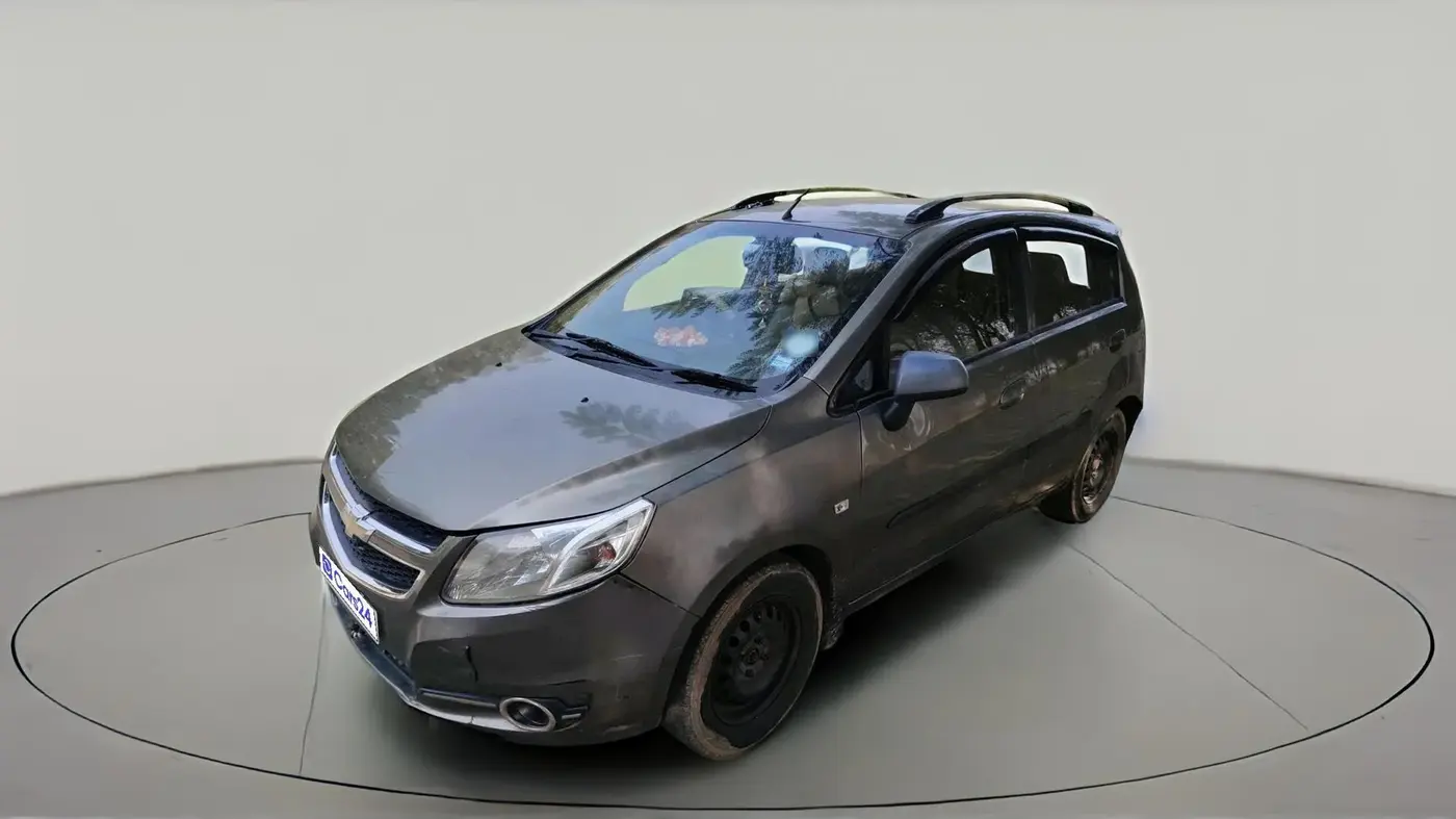 2015 Chevrolet Sail UVA 1.3 LS, Diesel, Manual, 1,84,394 km, exterior