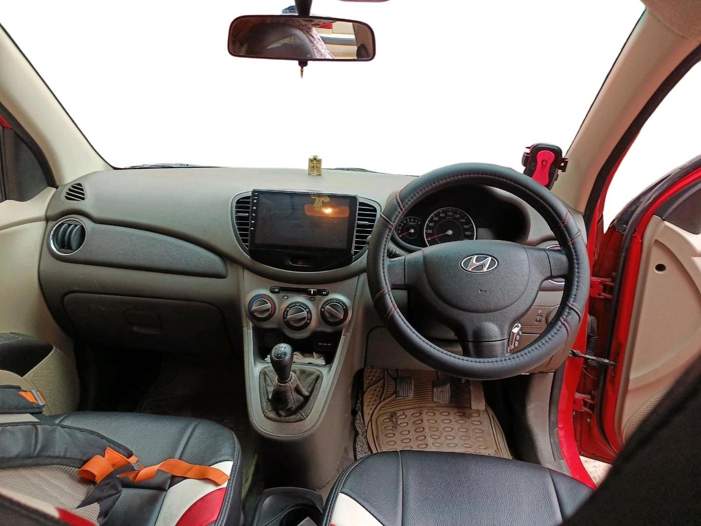 2011 Hyundai i10 SPORTZ 1.2, Petrol, Manual, 33,373 km, interior