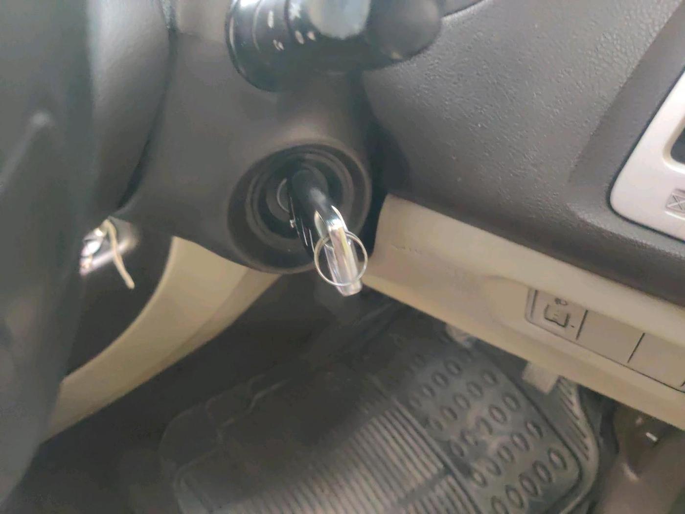 2011 Hyundai i20 SPORTZ 1.2, Petrol, Manual, 1,13,759 km, interior