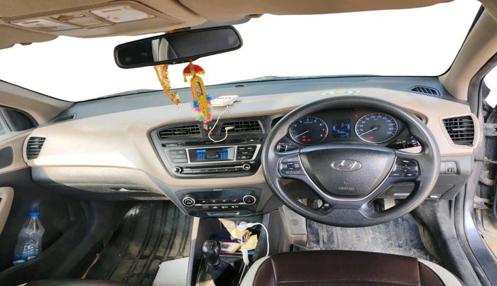 2016 Hyundai Elite i20 SPORTZ 1.2, Petrol, Manual, 1,03,775 km, interior