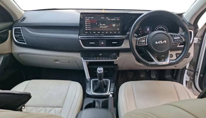2022 KIA SELTOS HTX 1.5 PETROL, Petrol, Manual, 18,195 km, interior