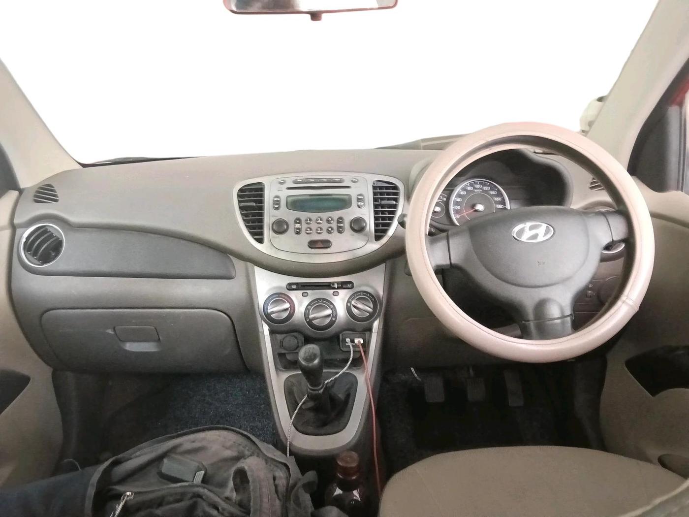 2012 Hyundai i10 SPORTZ 1.2, Petrol, Manual, 22,599 km, interior