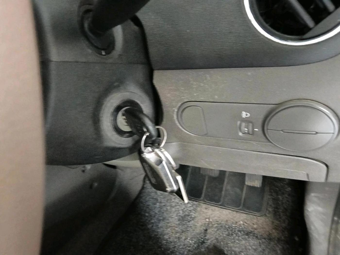 2012 Hyundai i10 SPORTZ 1.2, Petrol, Manual, 22,599 km, interior