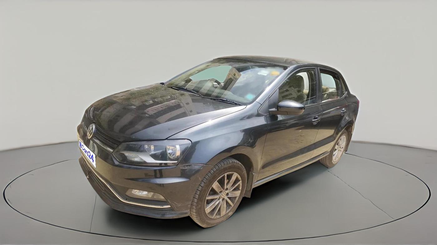 2016 Volkswagen Ameo HIGHLINE1.5L, Diesel, Manual, 1,20,465 km, exterior
