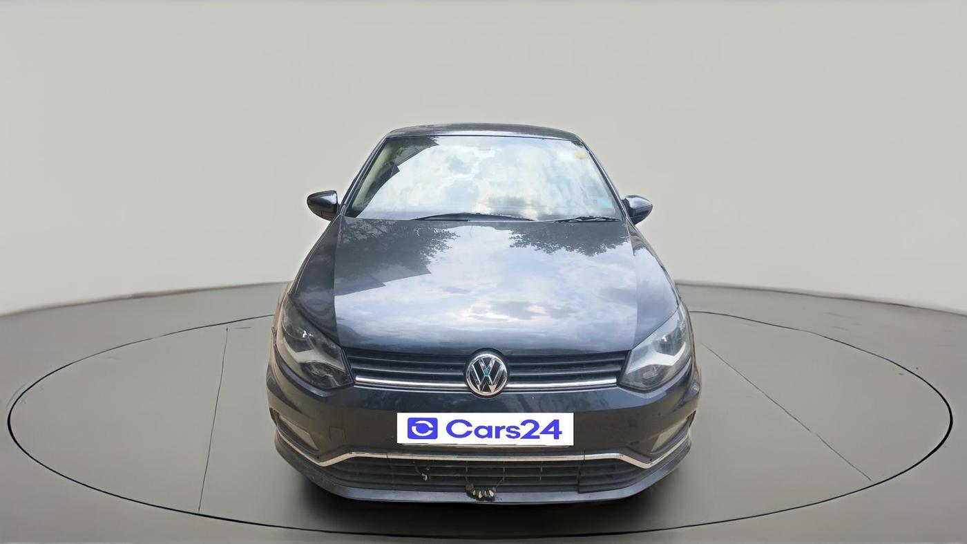 2016 Volkswagen Ameo HIGHLINE1.5L, Diesel, Manual, 1,20,465 km, exterior