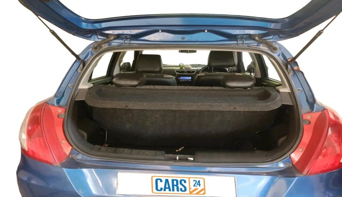 2013 Maruti Swift VXI, Petrol, Manual, 37,718 km, exterior