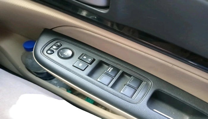 2020 Honda Amaze 1.2L I-VTEC S, Petrol, Manual, 95,693 km, interior