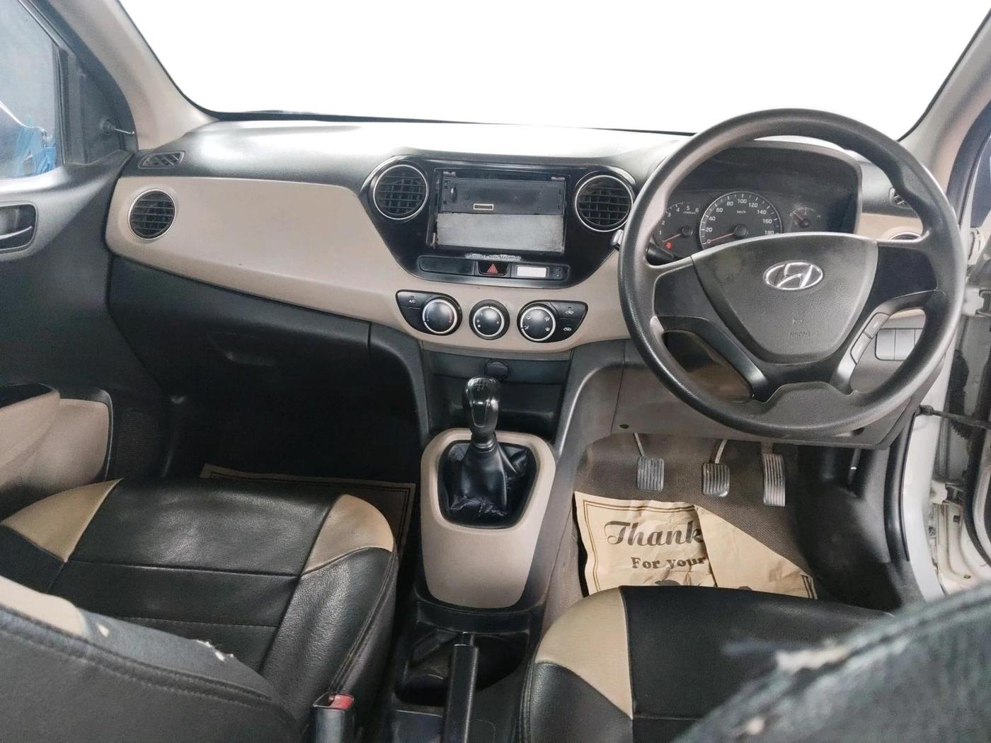 2017 Hyundai Xcent BASE 1.1, Diesel, Manual, 88,191 km, interior