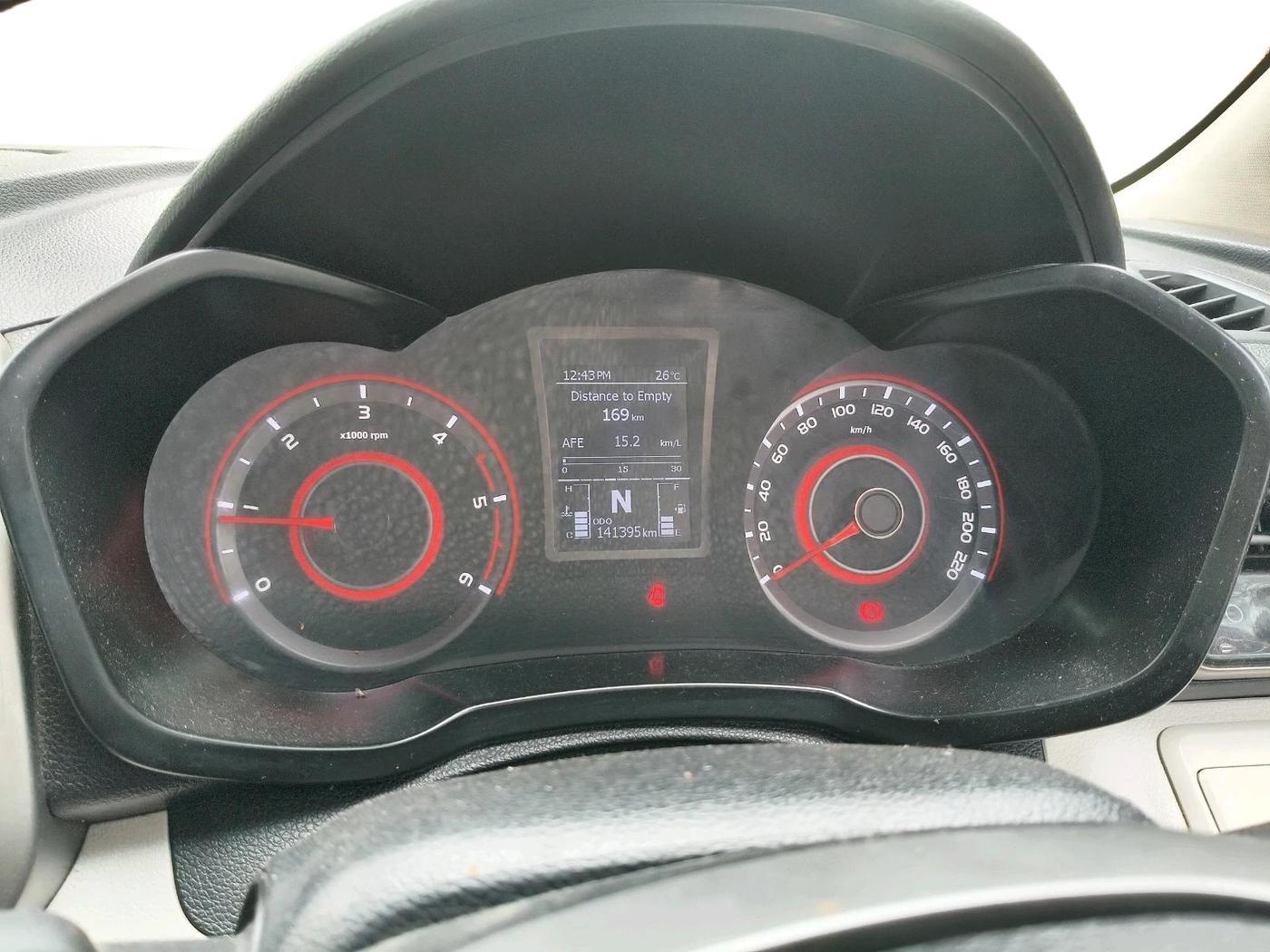 2022 Mahindra XUV300 W8 1.5 DIESEL, Diesel, Manual, 1,41,395 km, interior