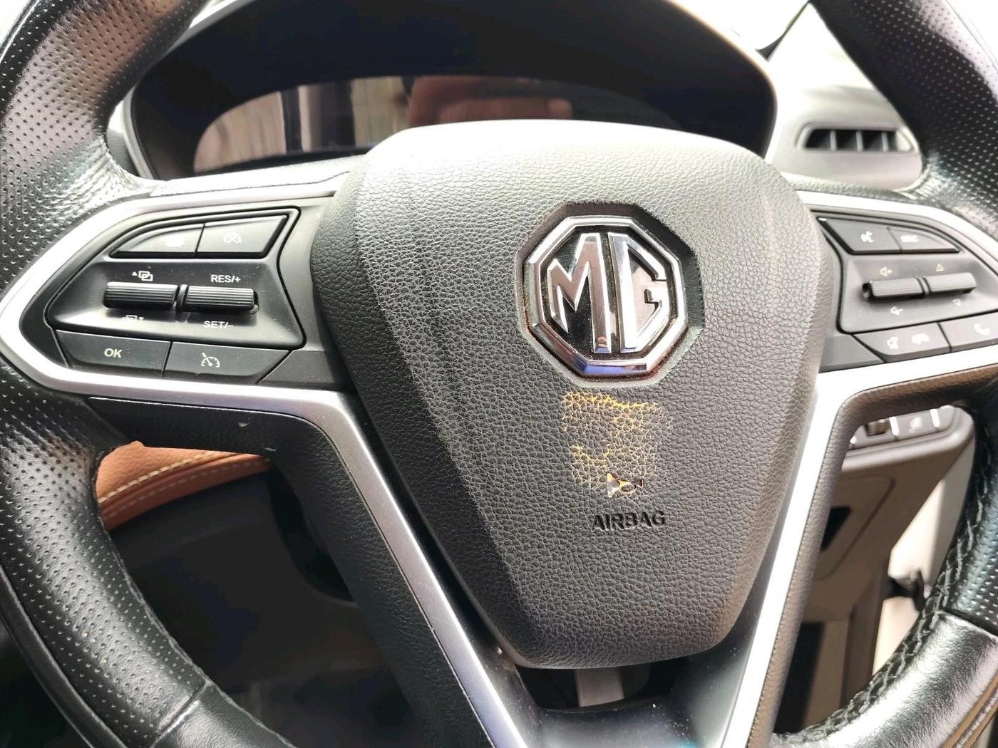 2022 MG HECTOR PLUS SHARP 1.5 PETROL TURBO CVT 6-STR, Petrol, Automatic, 23,611 km, interior