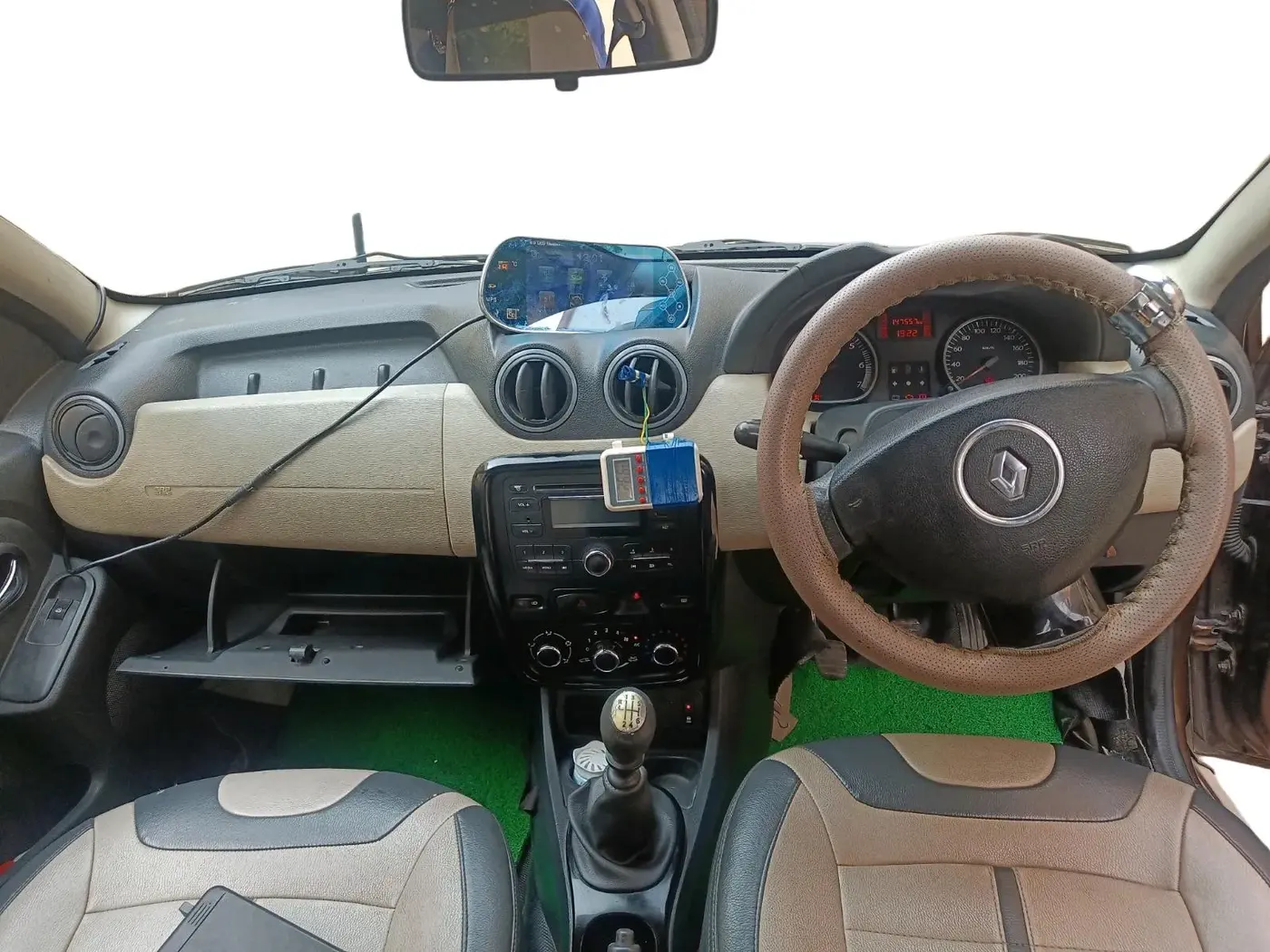 2012 Renault Duster 110 PS RXZ DIESEL, Diesel, Manual, 1,47,557 km, interior