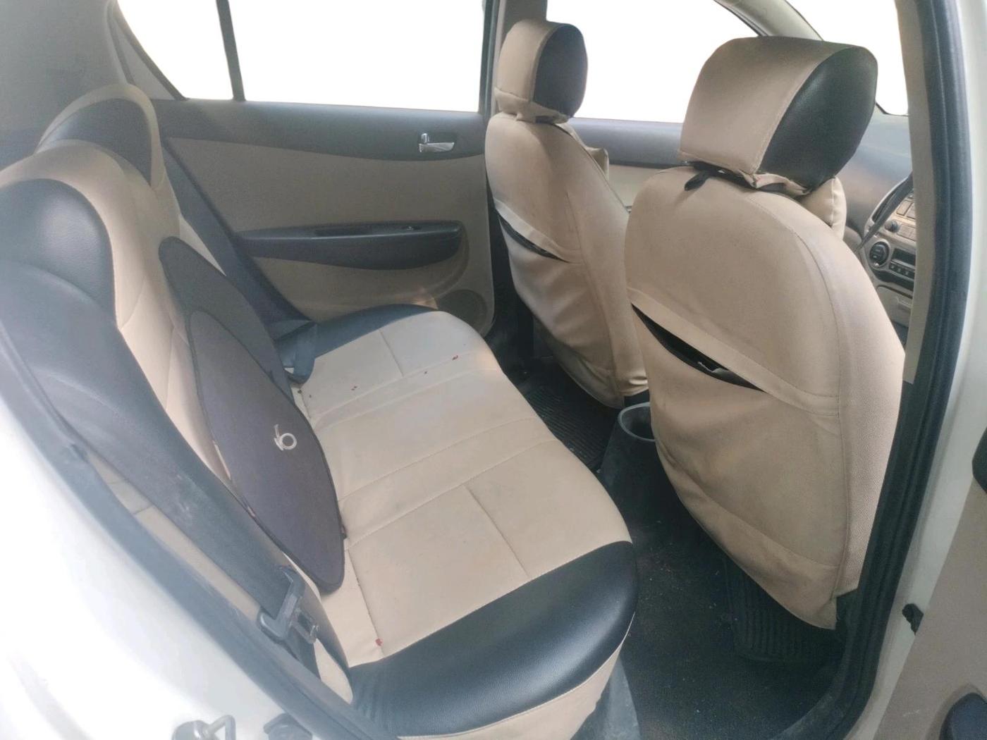 2012 Hyundai i20 MAGNA 1.4 CRDI, Diesel, Manual, 1,28,093 km, interior
