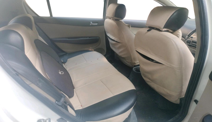 2012 Hyundai i20 MAGNA 1.4 CRDI, Diesel, Manual, 1,28,093 km, interior
