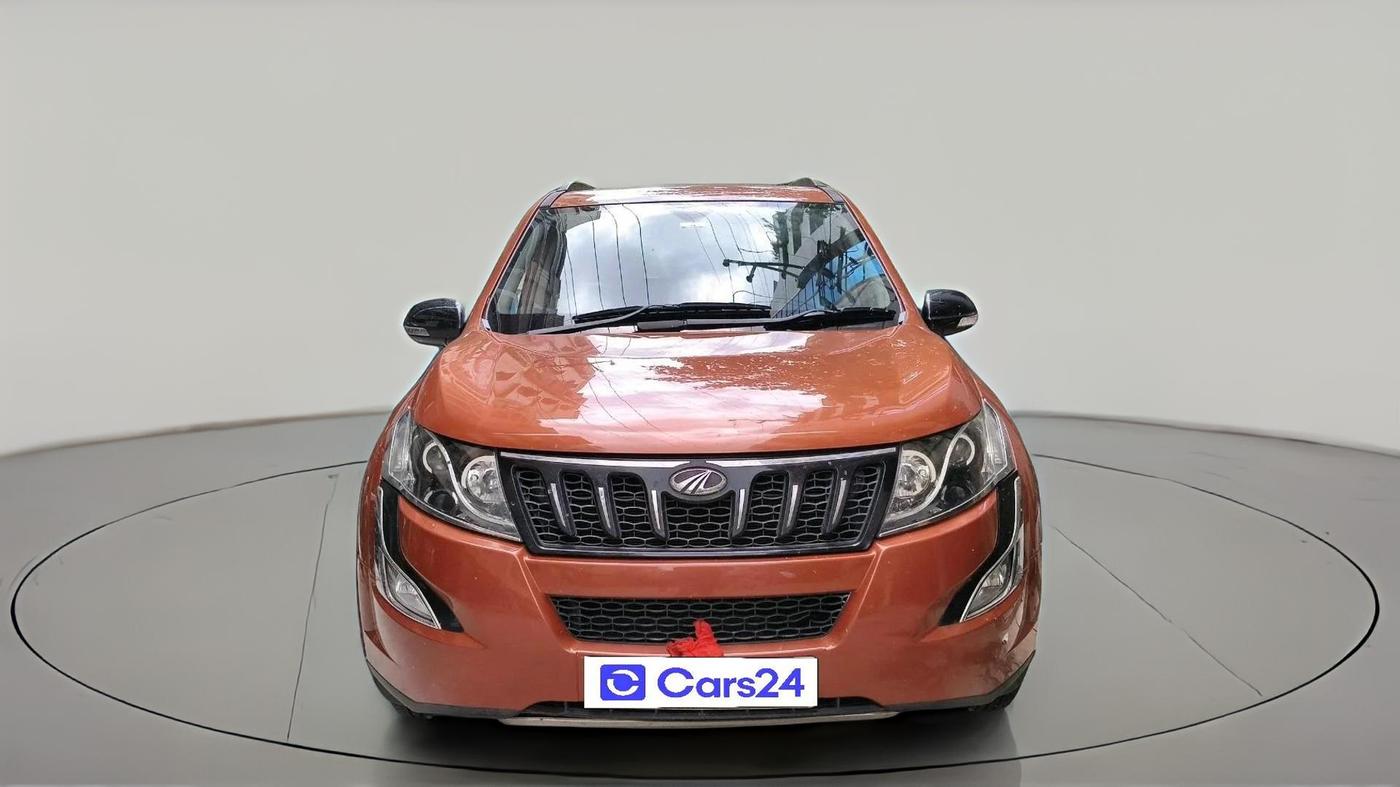 2015 Mahindra XUV500 W10, Diesel, Manual, 1,03,843 km, exterior
